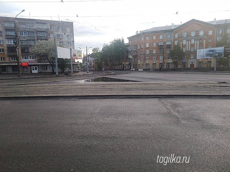 Перекресток Фрунзе-Космонавтов по-прежнему закрыт