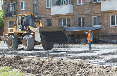 Благоустройство дворов и общественных территорий идет без отставания от графика