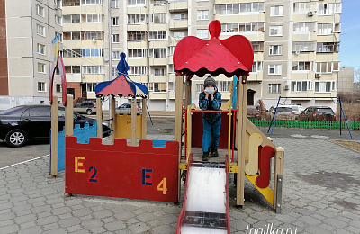 Вопросы семей с маленькими детьми, чьи родители работают в недельные выходные, будут под особым контролем