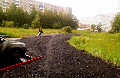 Дорожники начали благоустраивать пешеходный маршрут на ГГМ