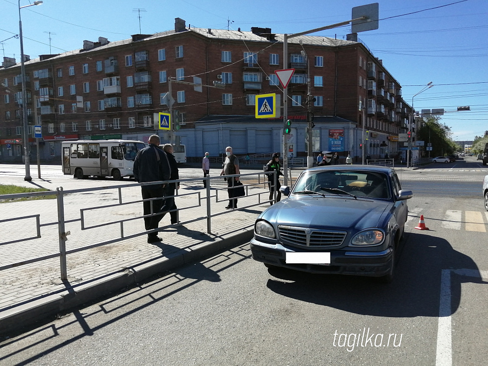 В Нижнем Тагиле «Волга» сбила пешехода, нарушавшего правила