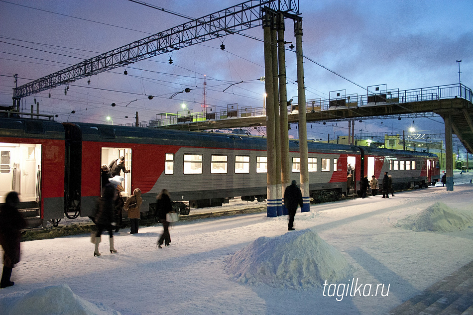 Свердловская железная дорога ввела новый график движения пригородных поездов