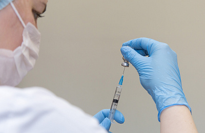 Решение о  вакцинации детей от коронавируса в Свердловской области будет принято в течение месяца