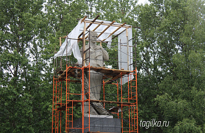 В Нижнем Тагиле продолжается  реконструкция мемориала воинам, погибшим от ран в госпиталях во время Великой Отечественной войны