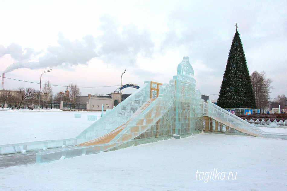 Сегодня - открытие главной елки Вагонки