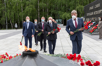 Вечная память погибшим металлургам
