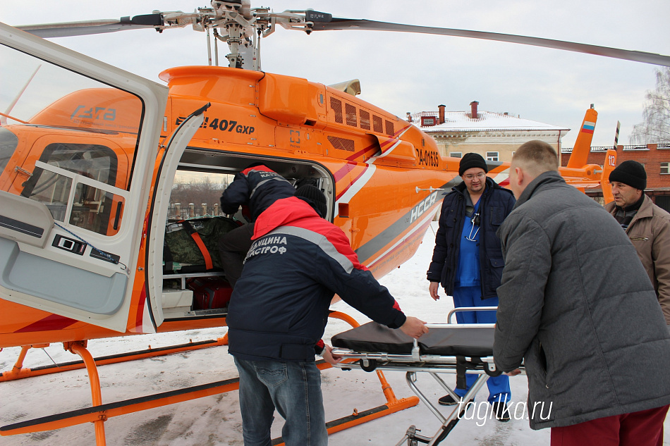 Первый пациент доставлен вертолетом в кардиологический  центр Нижнего Тагила 