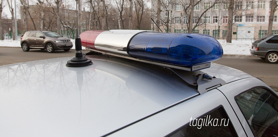 В Нижнем Тагиле водители подрались на проезжей части. Один из них получил травму головы