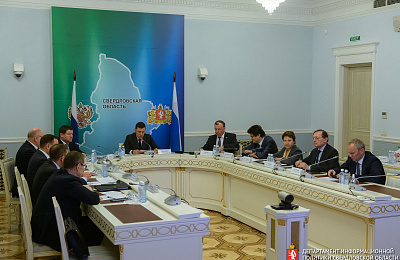 Губернатор поручил правительству выполнить в Свердловской области установки Президента России в ситуации с COVID-19