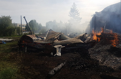 Две женщины погибли в пожаре под Нижним Тагилом