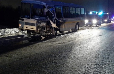 Под Нижним Тагилом в ДТП с автобусом погибла женщина-водитель