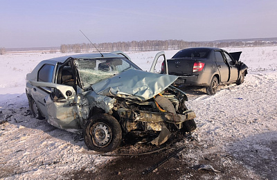 За январь в Свердловской области 58 аварий произошли из-за выезда на встречку