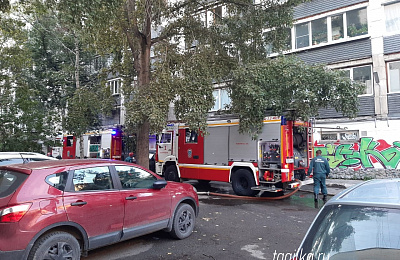 В Нижнем Тагиле из-за пожара в подвале дома эвакуировались 12 жильцов