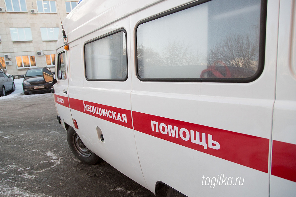 Под Первоуральском неизвестный угнал приехавшую на вызов "скорую"
