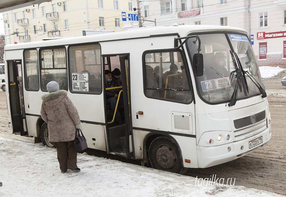 В Нижнем Тагиле в ходе рейда было выявлено 84 нарушения перевозки пассажиров в автобусах