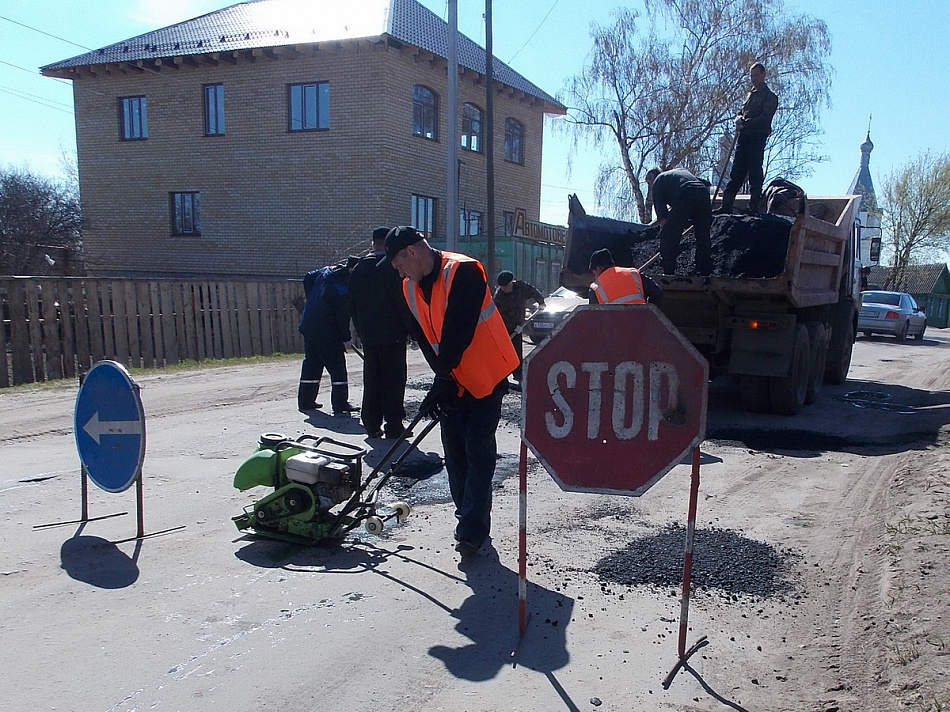 На ремонт карпинских дорог будет выделено порядка 2 млн рублей