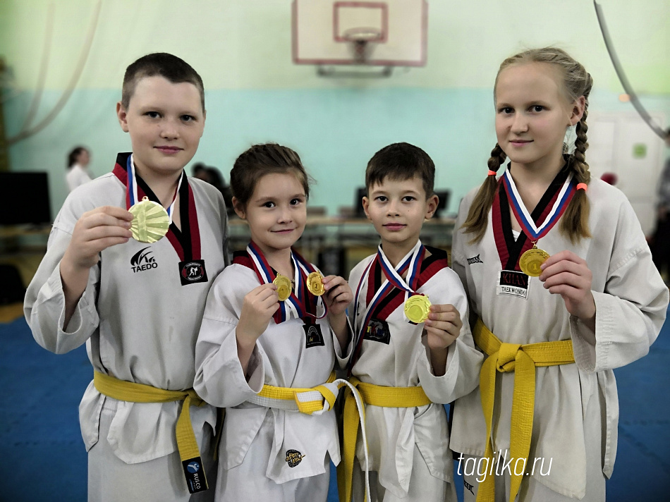 Тагильские тхэквондисты завоевали 11 медалей на Кубке Екатеринбурга