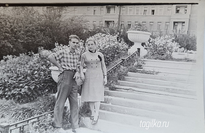 Проект «ТР» «Нижнему Тагилу – 300 лет»: фотолетопись города.  В Комсомольском сквере