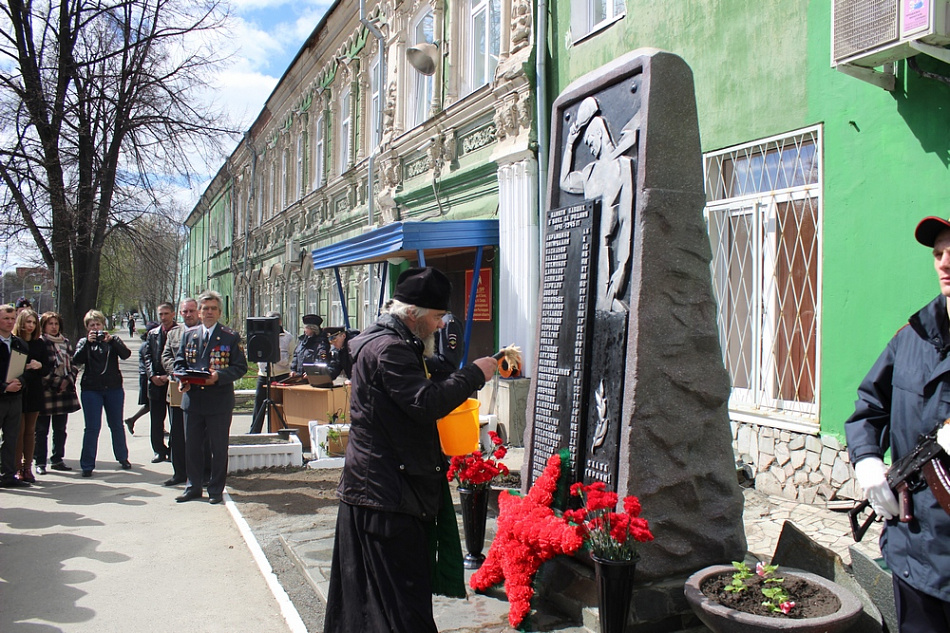 В Нижнем Тагиле открыли обелиск памяти милиционеров, павших в боях Великой Отечественной войны