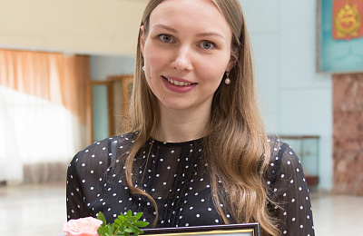 Учит на 100 баллов. Дарья ПРОНИНА