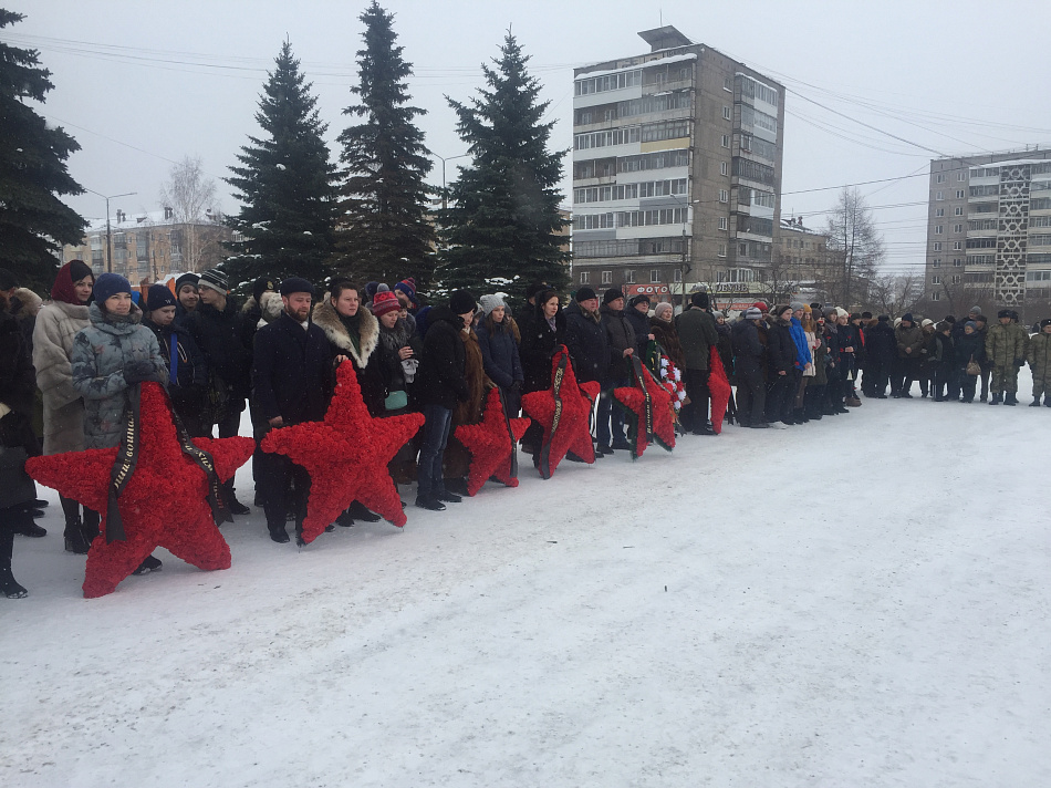 Митинг на Вагонке в честь защитников Отечества