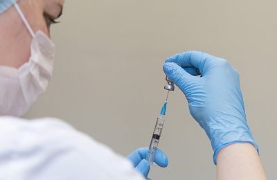 В России могут вернуть обязательную вакцинацию из-за роста заболеваемости COVID-19