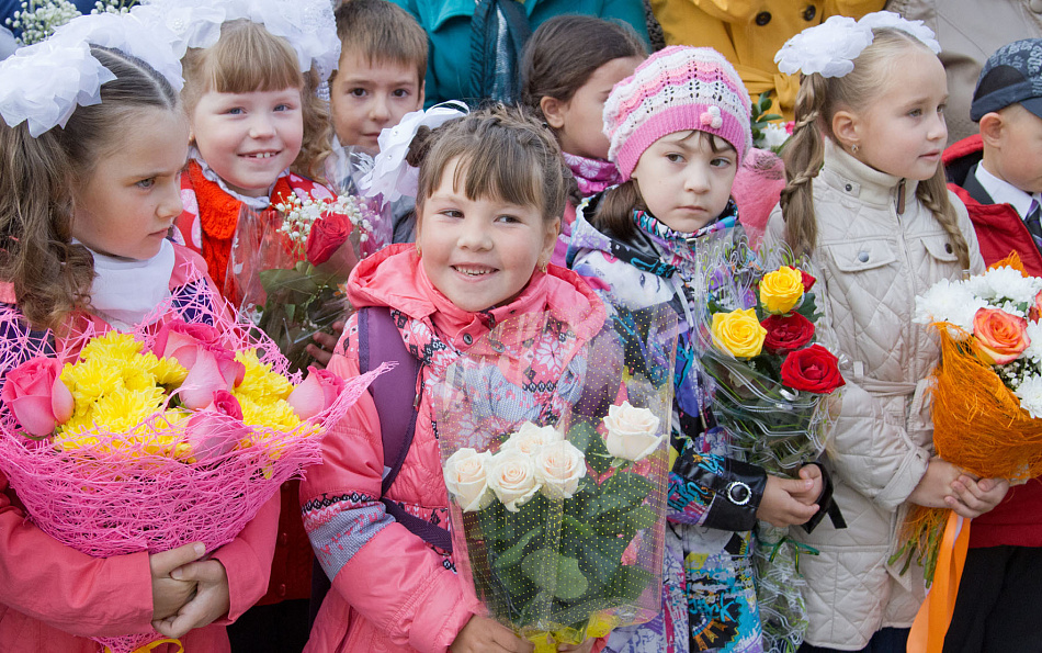 День знаний. Юные тагильчане пошли в школы