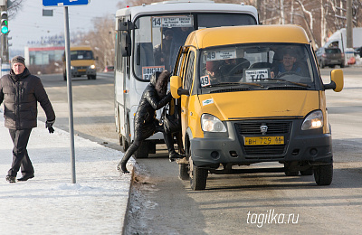 Глава Нижнего Тагила Владислав Пинаев проедет в маршрутке
