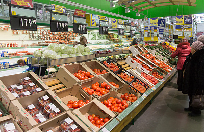 В магазинах Свердловской области прекратился ажиотажный спрос на продукты питания