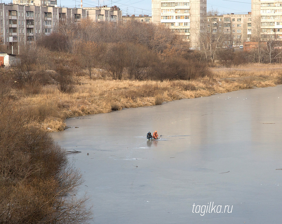 Выходить на лед опасно