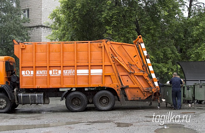 Все юрлица обязаны заключить договор на вывоз ТКО с регоператором