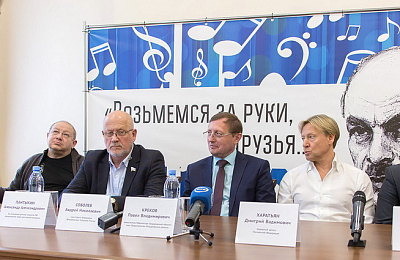 Названы победители фестиваля «Возьмемся за руки, друзья…»