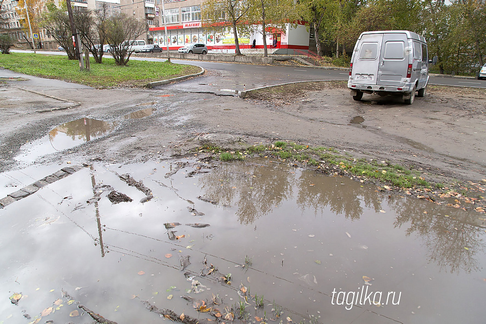 Проблему решить невозможно?! Тагильчанин надеется, что недочеты в ремонте дороги будут устранены