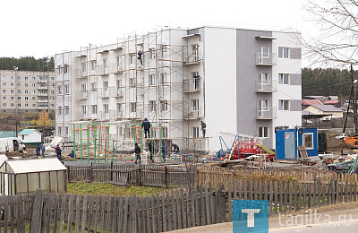 Из развалин в новый дом. Поселок Уралец