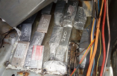 Тайник в автомобиле обнаружили сотрудники ИК -5