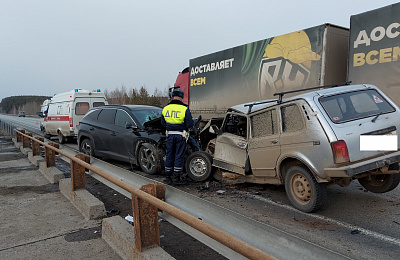 В Нижнем Тагиле в воскресенье произошли два ДТП из-за выезда на встречную полосу. Есть пострадавшие