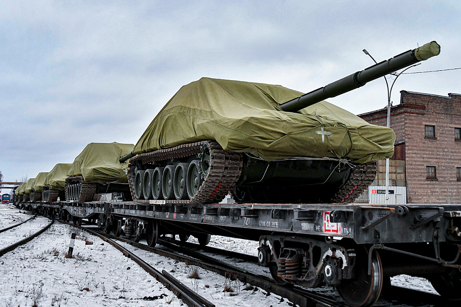 Уралвагонзавод отправил в армию партию танков Т-72Б3М