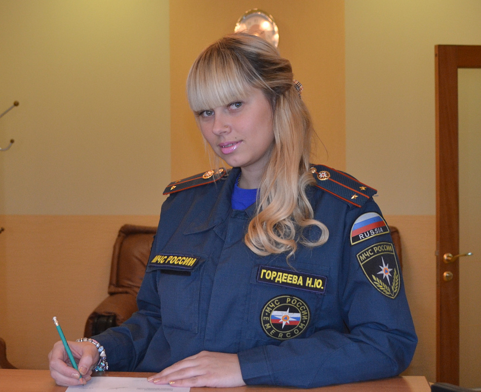 Инспектор МЧС из Нижнего Тагила примет участие во Всероссийском Конкурсе красоты "Мисс Офис - 2015"