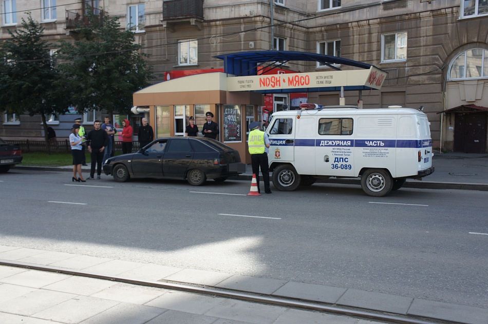 В центре Нижнего Тагила водитель ВАЗа сбил ребенка, переходившего дорогу по «зебре»