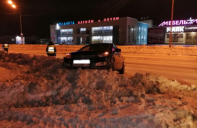 На Восточном шоссе столкнулись две иномарки. Пострадала 17-летняя девушка-пассажир       