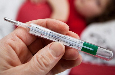 В администрации Екатеринбурга у посетителей измеряют температуру