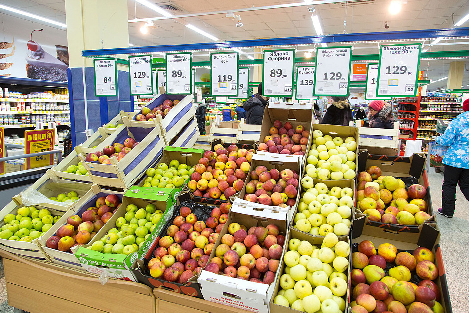 Семнадцать тонн овощей и фруктов проверено в Свердловской области за шесть месяцев 2022 года