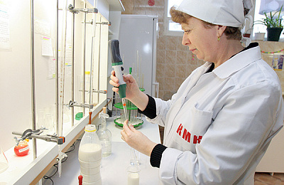 В Свердловской области обнаружено фальсифицированное молоко
