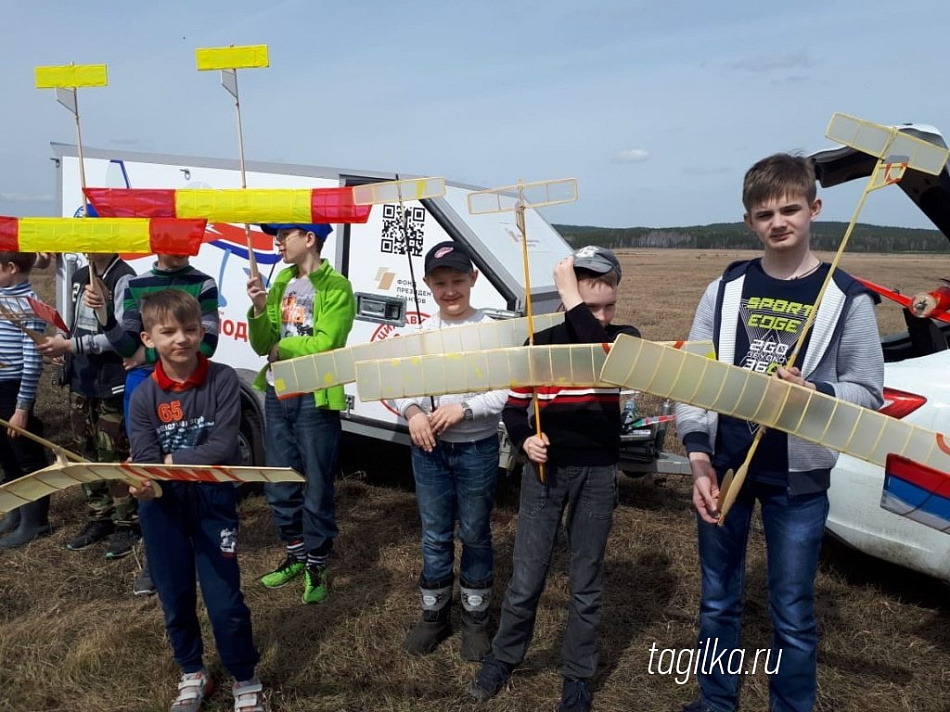 Тагильские авиамоделисты - победители областных соревнований