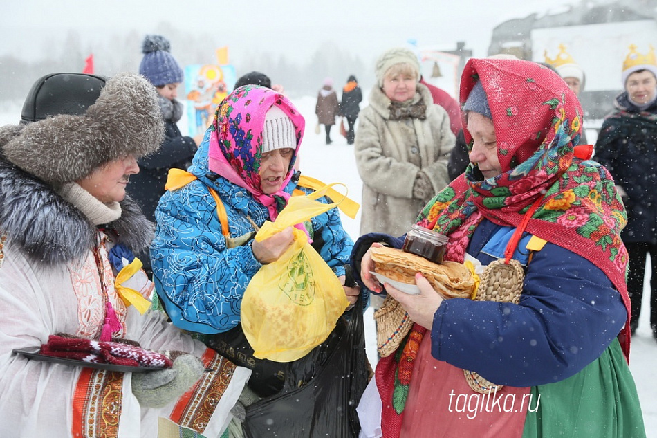 В Усть-Утке встретили Масленицу