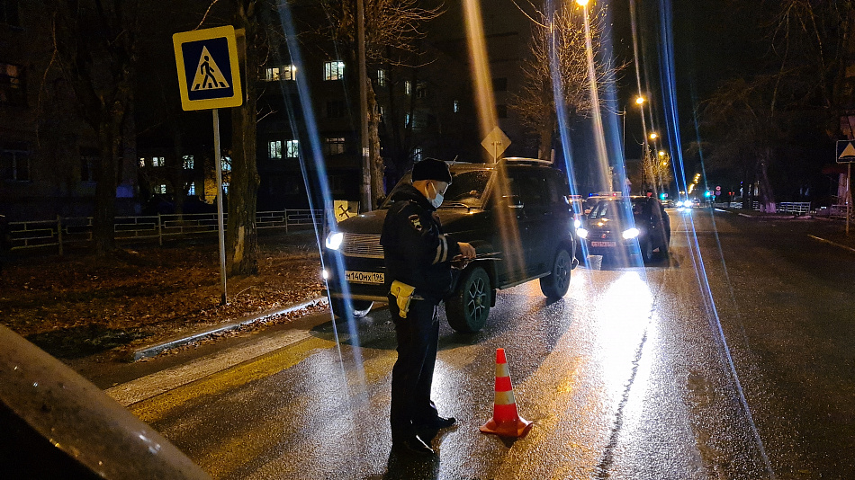 В Нижнем Тагиле под колесами иномарки оказалась пятилетняя девочка