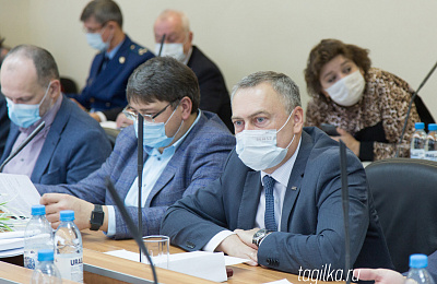 Депутаты Нижнего Тагила оказали гуманитарную помощь ДНР и ЛНР