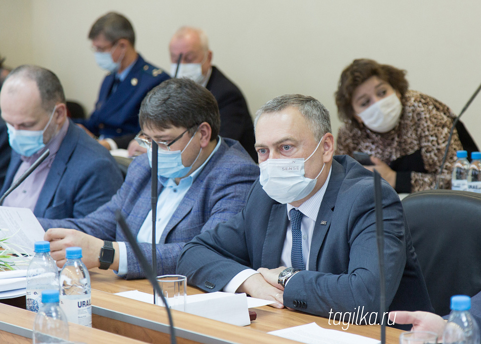 Депутаты Нижнего Тагила оказали гуманитарную помощь ДНР и ЛНР