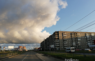 Очередной "подарок" природы: гроза, град и ливни