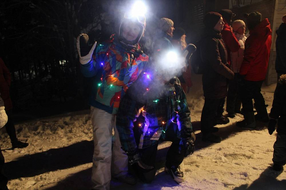 325 лыжников спустились «Лавиной» со склона горы Белой